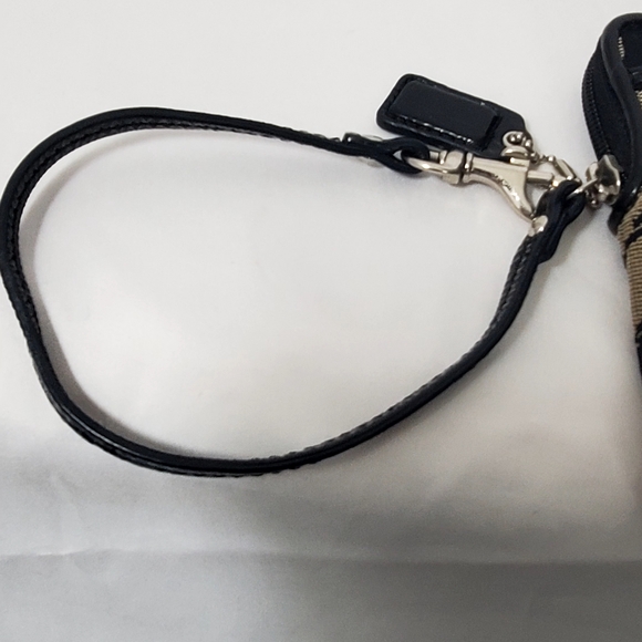 Coach Signature Wristlet - Picture 4 of 5
